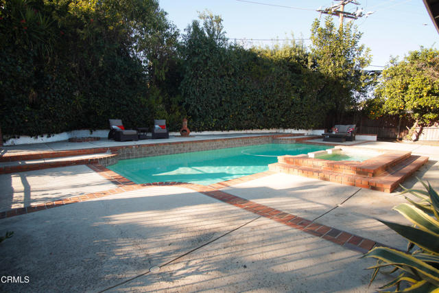 Detail Gallery Image 33 of 39 For 1781 El Monte Dr, Thousand Oaks,  CA 91362 - 4 Beds | 2 Baths