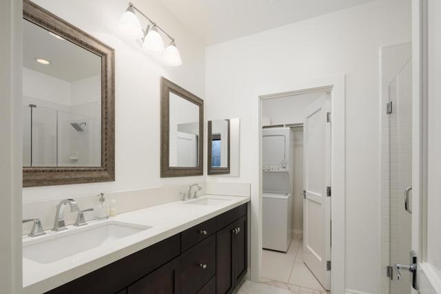 Detail Gallery Image 25 of 36 For 611 Stratford Ct, Del Mar,  CA 92014 - 2 Beds | 3/1 Baths