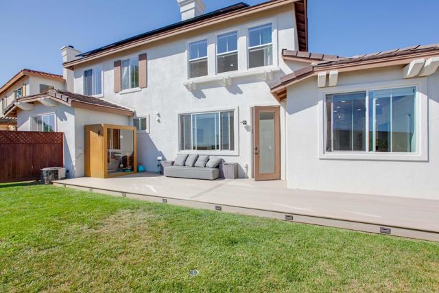 1438 Dolphin Court, San Marcos CA: https://media.crmls.org/mediaz/38305f48-e03e-414d-98fa-2ab77fd83839.jpg