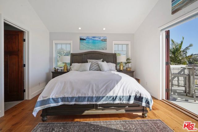 30119 Harvester Road, Malibu CA: https://media.crmls.org/mediaz/38315266-852f-4162-93ff-0de9fad52b0c.jpg