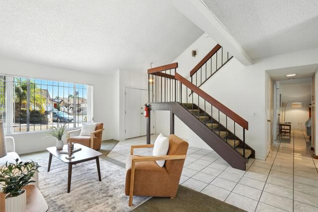 3444 Corte Loro, San Diego CA: https://media.crmls.org/mediaz/38325bf4-cfb6-4932-95ef-f3f4d0f8ddda.jpg