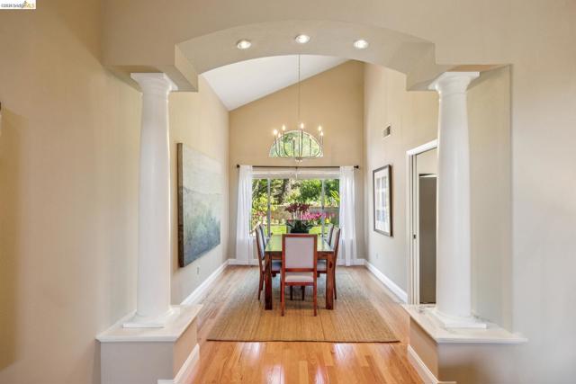 Image 11 of 55 For 5362 Saddleback Ct.