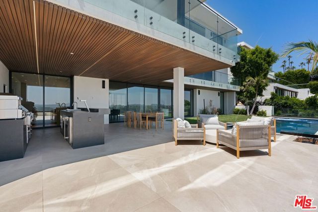 2180 Stradella Road, Los Angeles CA: https://media.crmls.org/mediaz/383290eb-6337-4371-b84e-4ae66d551817.jpg