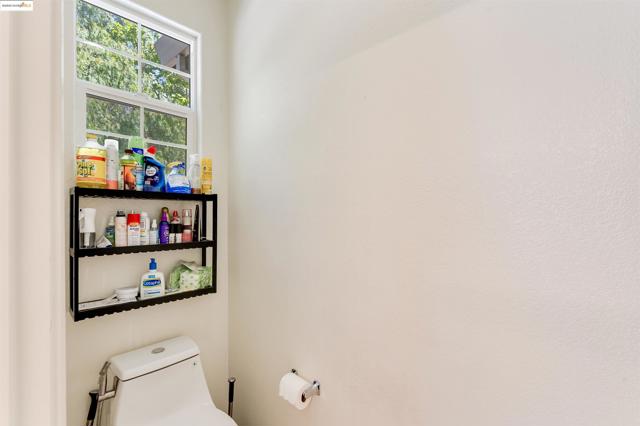 569 Primitivo Ct, Fairfield CA: https://media.crmls.org/mediaz/38335be5-0414-4237-ac86-8d9211675338.jpg