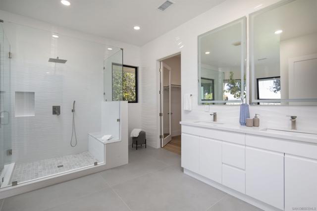 1561 La Plaza, San Marcos CA: https://media.crmls.org/mediaz/383426c0-63d1-4e35-9257-e03e01659afd.jpg