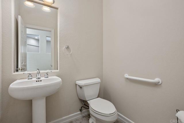 Detail Gallery Image 16 of 36 For 435 Sandalwood Ct, Encinitas,  CA 92024 - 4 Beds | 2/1 Baths