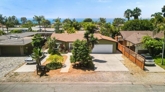 1080 Aloha Dr, Encinitas CA: https://media.crmls.org/mediaz/3835d431-44cd-4714-ba68-67417ff01ace.jpg