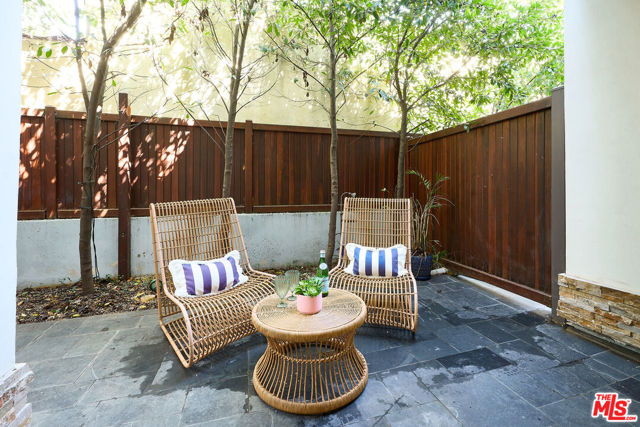 2121 Virginia Avenue, Santa Monica CA: https://media.crmls.org/mediaz/383625e1-c1db-4a50-a2fc-3f8fbd4b19a8.jpg