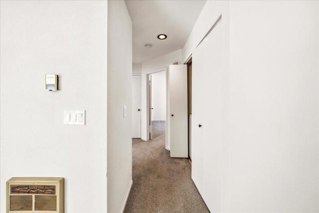 3095 Marina Drive, Marina CA: https://media.crmls.org/mediaz/38364f26-43aa-426d-b5bf-4f438ecedd60.jpg