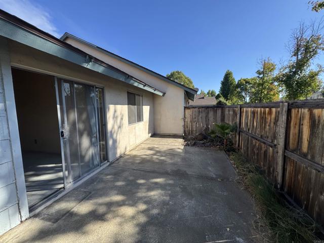 Detail Gallery Image 6 of 29 For 2469 Turnbridge, Escondido,  CA 92027 - 2 Beds | 2 Baths