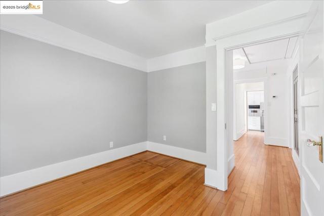 1912 Virginia St, Berkeley CA: https://media.crmls.org/mediaz/3837e64a-f99e-4edf-bd28-090811143050.jpg