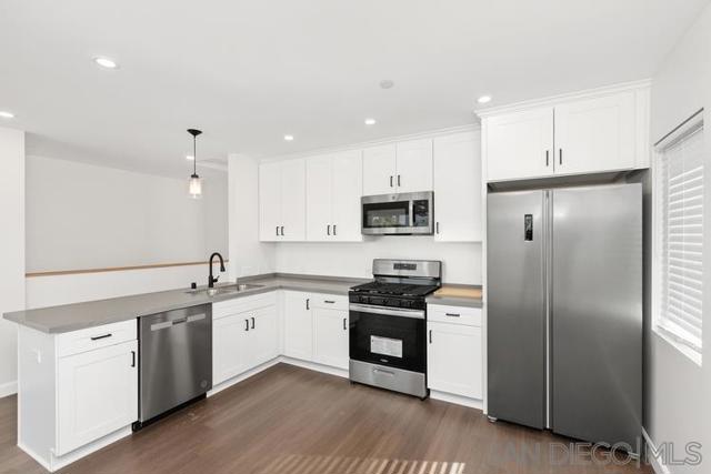 721 27 E 22nd St, National City CA: https://media.crmls.org/mediaz/383aef8b-e3e4-41f0-b384-13eae2e55c0b.jpg