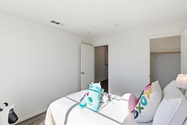 24548 Autumn Mist Way, Hayward CA: https://media.crmls.org/mediaz/383b03d1-bc1a-49cd-9550-0b998ce7fb89.jpg