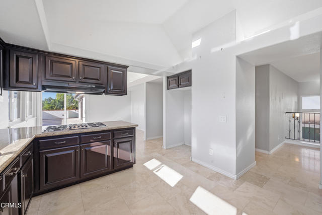 Detail Gallery Image 20 of 74 For 2207 Terra Bella Ln, Camarillo,  CA 93012 - 6 Beds | 3 Baths