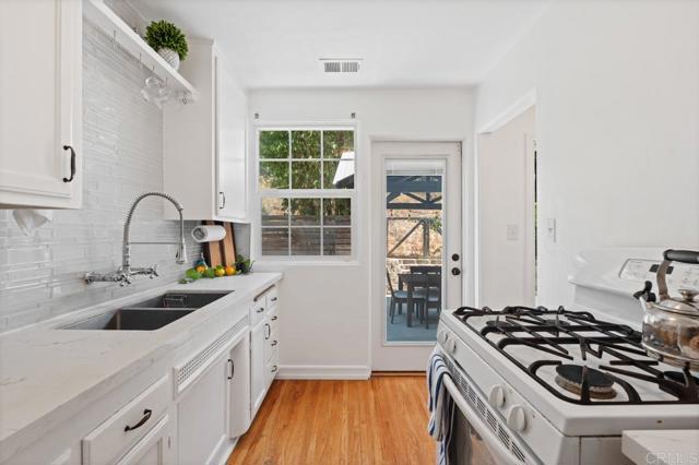 Detail Gallery Image 20 of 53 For 4461 Revillo Dr, San Diego,  CA 92115 - 2 Beds | 1 Baths