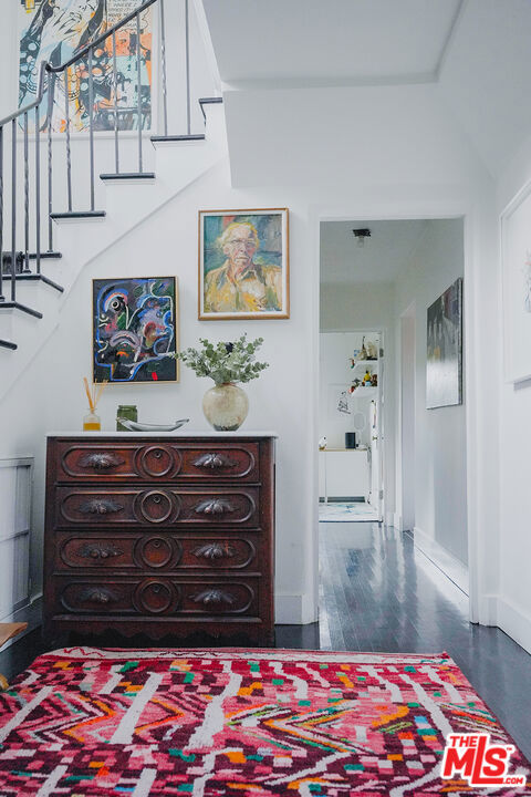https://media.crmls.org/mediaz/383d0396-e92b-45b0-b496-13b969d2f7f0.jpg?preset=X-Large