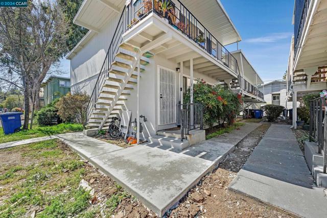 Image 2 of 29 For 1469 Marclair Dr