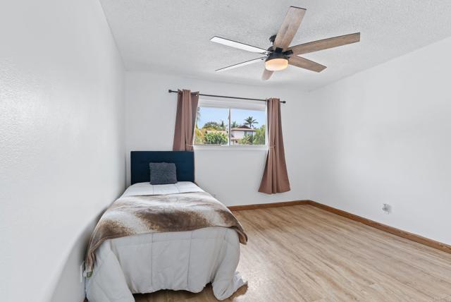 Detail Gallery Image 12 of 21 For 3205 Camarillo Ave, Oceanside,  CA 92056 - 3 Beds | 2 Baths