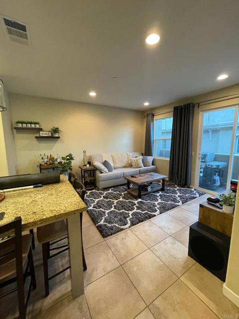 Detail Gallery Image 5 of 27 For 2223 Indus Way, San Marcos,  CA 92078 - 2 Beds | 2/1 Baths