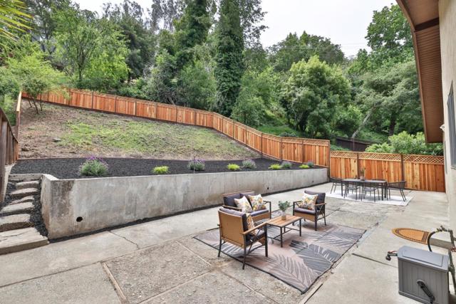 1815 Woodhaven Way, Oakland CA: https://media.crmls.org/mediaz/383e9e26-1bcd-4512-b2dd-b9937ad7f5a7.jpg