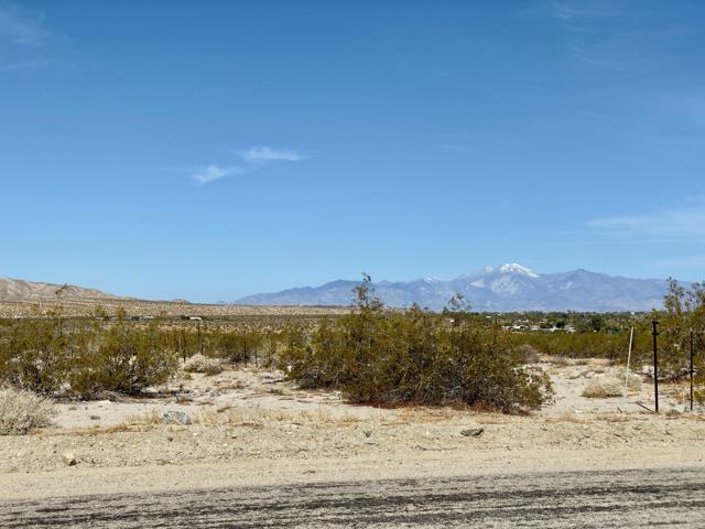 1 Hot Springs Road, Sky Valley CA: https://media.crmls.org/mediaz/383f8e68-7610-4ed8-9c11-403229301d76.jpg