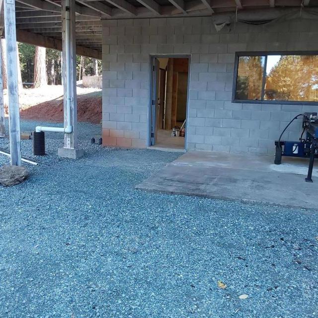 5051 Arctic Lane, Somerset CA: https://media.crmls.org/mediaz/383faf67-3e7f-4c3d-8e8b-9b0e595c4c2d.jpg