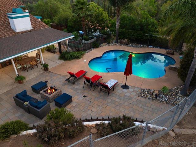 26036 38 Kaywood Terrace, Escondido CA: https://media.crmls.org/mediaz/38422c2d-5ea5-439a-8b2d-caec16abbabb.jpg