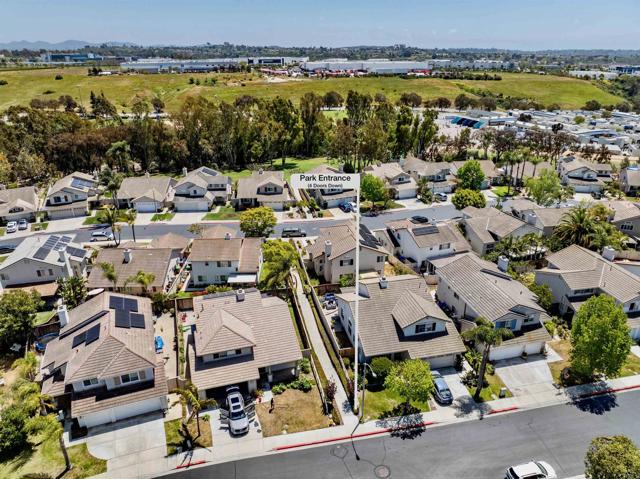 416 Alyssum, Oceanside CA: https://media.crmls.org/mediaz/38423112-f420-46f9-bcbb-b193da8e1dca.jpg