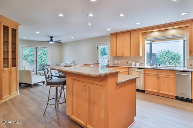 Image 10 of 59 For 416 Santa Cruz Circle