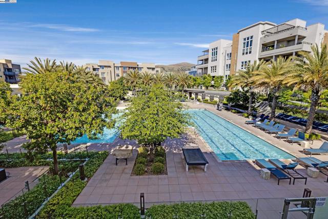 45158 Tom Blalock St, Fremont CA: https://media.crmls.org/mediaz/384420b2-4980-43d7-a5b3-c855fbdf2001.jpg