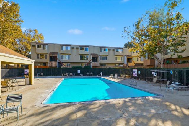 490 Auburn Way, San Jose CA: https://media.crmls.org/mediaz/3844645f-7494-40b7-9ee3-50f853192528.jpg