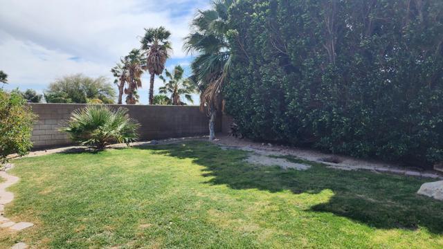 703 Ventana, Palm Springs CA: https://media.crmls.org/mediaz/384729c0-4629-48aa-8d73-04f725134999.jpg