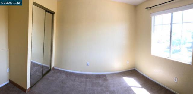 125 Asusena Dr, Palmdale CA: https://media.crmls.org/mediaz/3847acb3-2abb-474c-91cb-7681fe235493.jpg