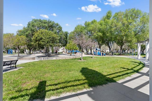1795 Parkview Green Circle, San Jose CA: https://media.crmls.org/mediaz/384847aa-2e8f-443c-a988-1c46678d24d6.jpg