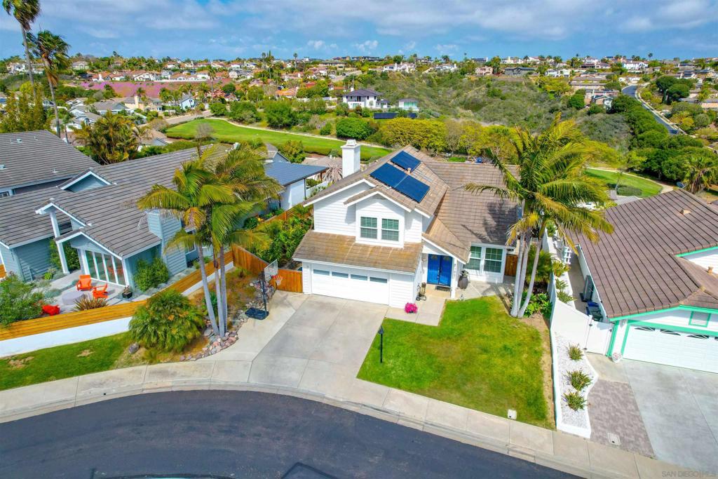 1647 Hawk View Drive