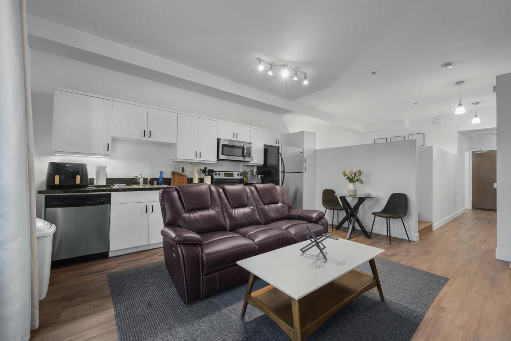 889 Date St. - photo 2