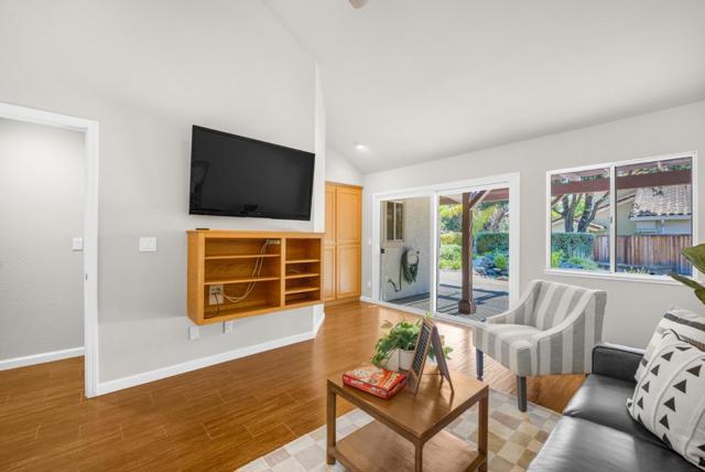 17157 Heatherwood Way, Morgan Hill CA: https://media.crmls.org/mediaz/384904e3-53e2-4b41-b7b7-452d999198b3.jpg