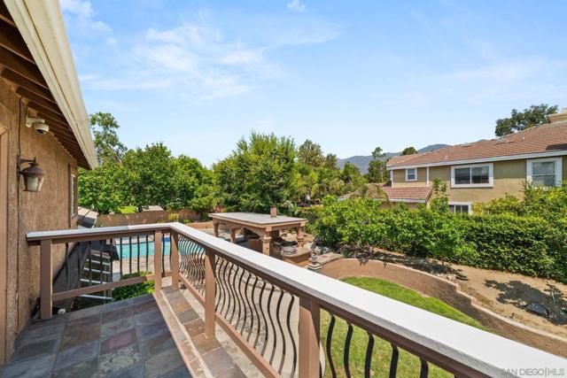 14058 Pearson CT, Rancho Cucamonga CA: https://media.crmls.org/mediaz/38496173-a037-4488-8221-30df38a5d9a0.jpg