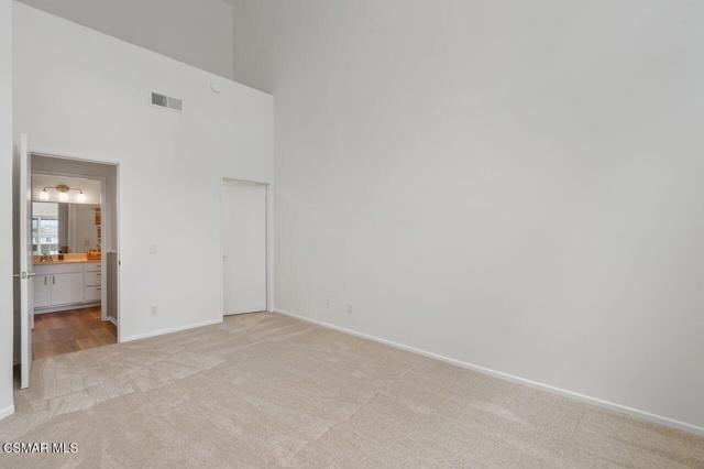 3390 Darby Street, Simi Valley CA: https://media.crmls.org/mediaz/384a6cce-1177-424e-8723-33530367423c.jpg