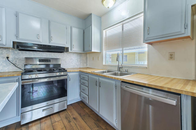 14777 Palm Drive, Desert Hot Springs CA: https://media.crmls.org/mediaz/384ac99a-7cff-44d6-891a-8d98bede6f6c.jpg