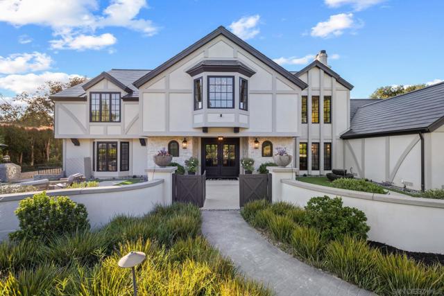 16770 Via De Los Rosales, Rancho Santa Fe CA: https://media.crmls.org/mediaz/384af368-950d-4520-8f32-266914bc7297.jpg