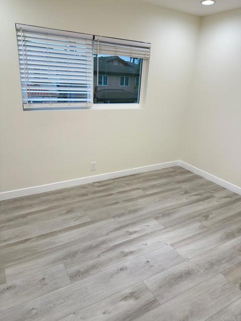 Image 14 of 23 For 4566 Cove Drive B