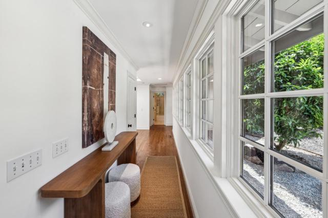 138 Bolivar Lane, Portola Valley CA: https://media.crmls.org/mediaz/384b4504-67d4-4f1d-ab59-130dd6d95a24.jpg