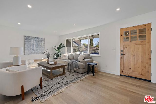 22361 Burton Street photo 6