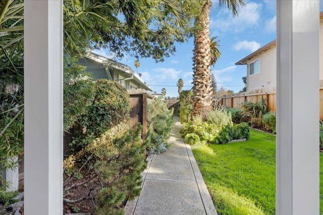 323 Rutland, San Jose CA: https://media.crmls.org/mediaz/384cd3eb-96ff-4570-817f-344893bab904.jpg