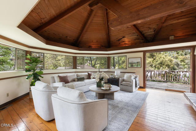 Detail Gallery Image 13 of 77 For 4254 Chevy Chase Dr, La Canada Flintridge,  CA 91011 - 6 Beds | 4 Baths