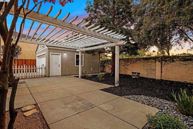 6424 Altamar Cir., Livermore CA: https://media.crmls.org/mediaz/384d0b24-2494-40a1-9ff1-a3ec993f6ac2.jpg