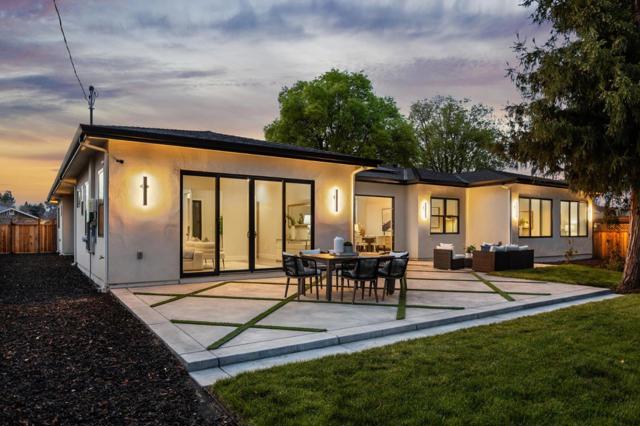 12584 Paseo Flores, Saratoga CA: https://media.crmls.org/mediaz/384d2a98-30cb-4371-93a9-1f2b5fa4bc1a.jpg