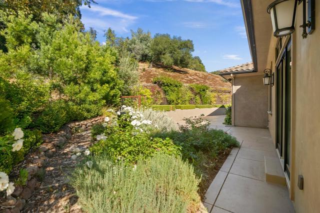 17435 Phillips Avenue, Los Gatos CA: https://media.crmls.org/mediaz/384da302-cbb8-4761-a00c-656fb8b00b22.jpg