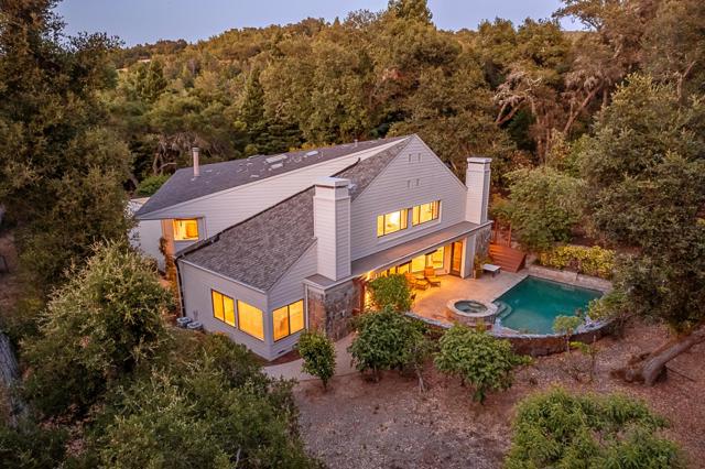 3 Oak Forest Court, Portola Valley CA: https://media.crmls.org/mediaz/384e1a02-78ca-458f-9922-e42527485414.jpg